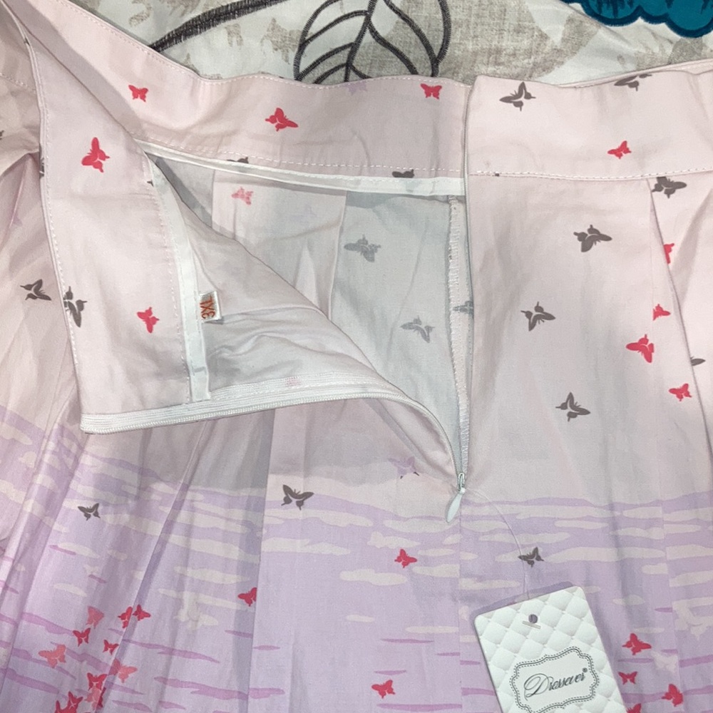 SUCREFAS Light Pink Floral Full Skirt Oriental Print Darted Knee Length NEW - Picture 8 of 11